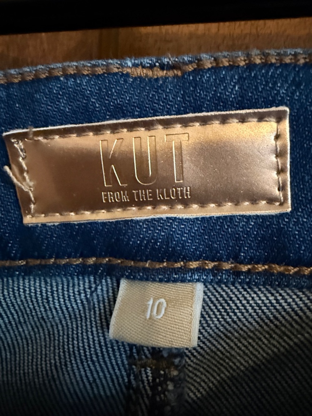 Kut from the Kloth High Rise Kelsey Fab Ab Ankle Flare - Ankle - Size 10 - Picture 5 of 7